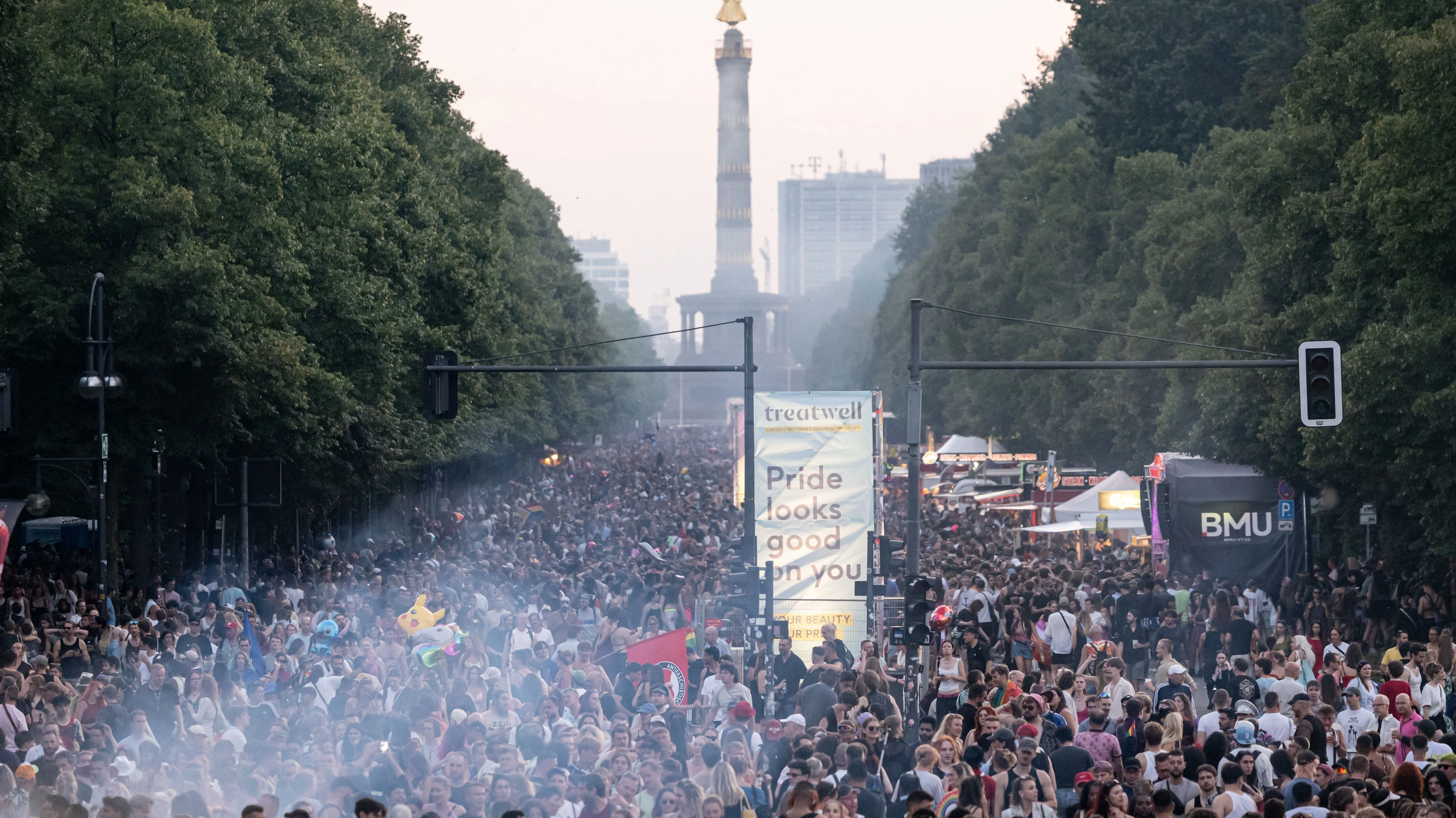 Christopher Street Day: Polizei: CSD in Berlin abgebrochen – mehrere Verletzte
