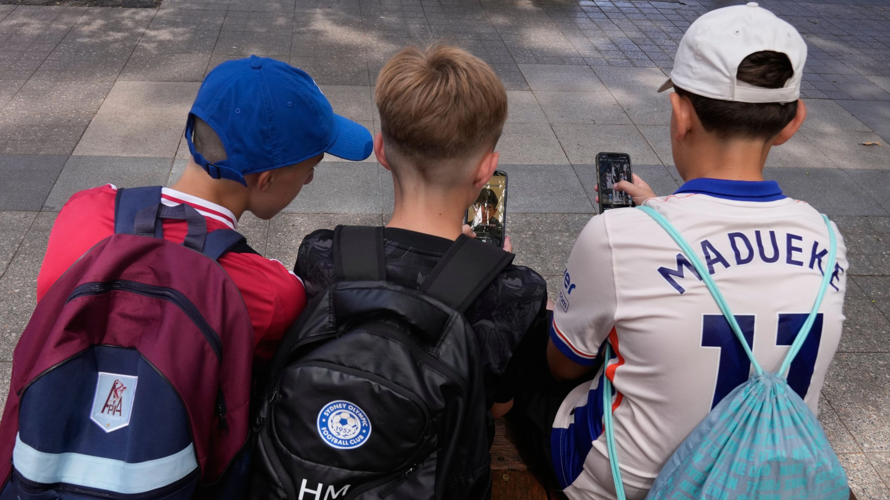 SociaL-Media-Verbot: Die Illusion der digitalen Prohibition SociaL-Media-Verbot: Die Illusion der digitalen Prohibition