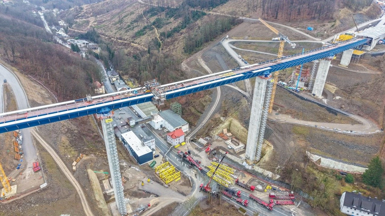Marode Infrastruktur: Brücke fertig? Ja, aber