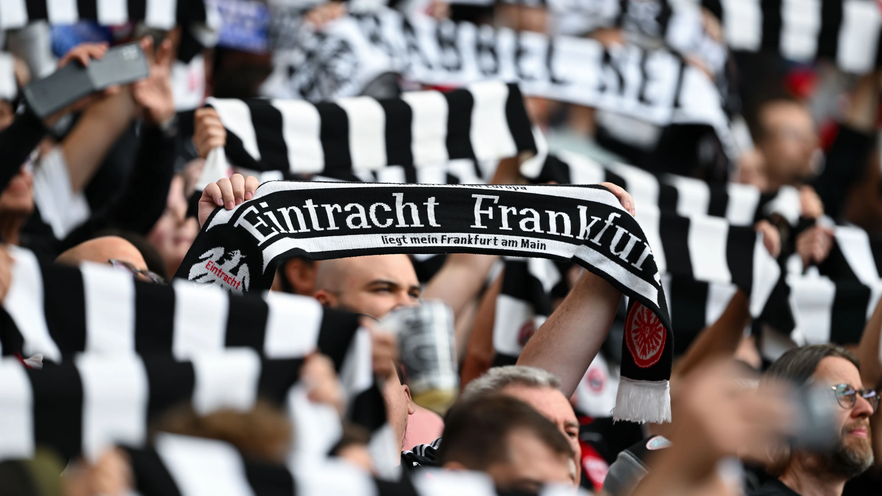 „Modell von Tiktok abgeschaut“: Wie die Eintracht mit ihrer App Geschäfte macht