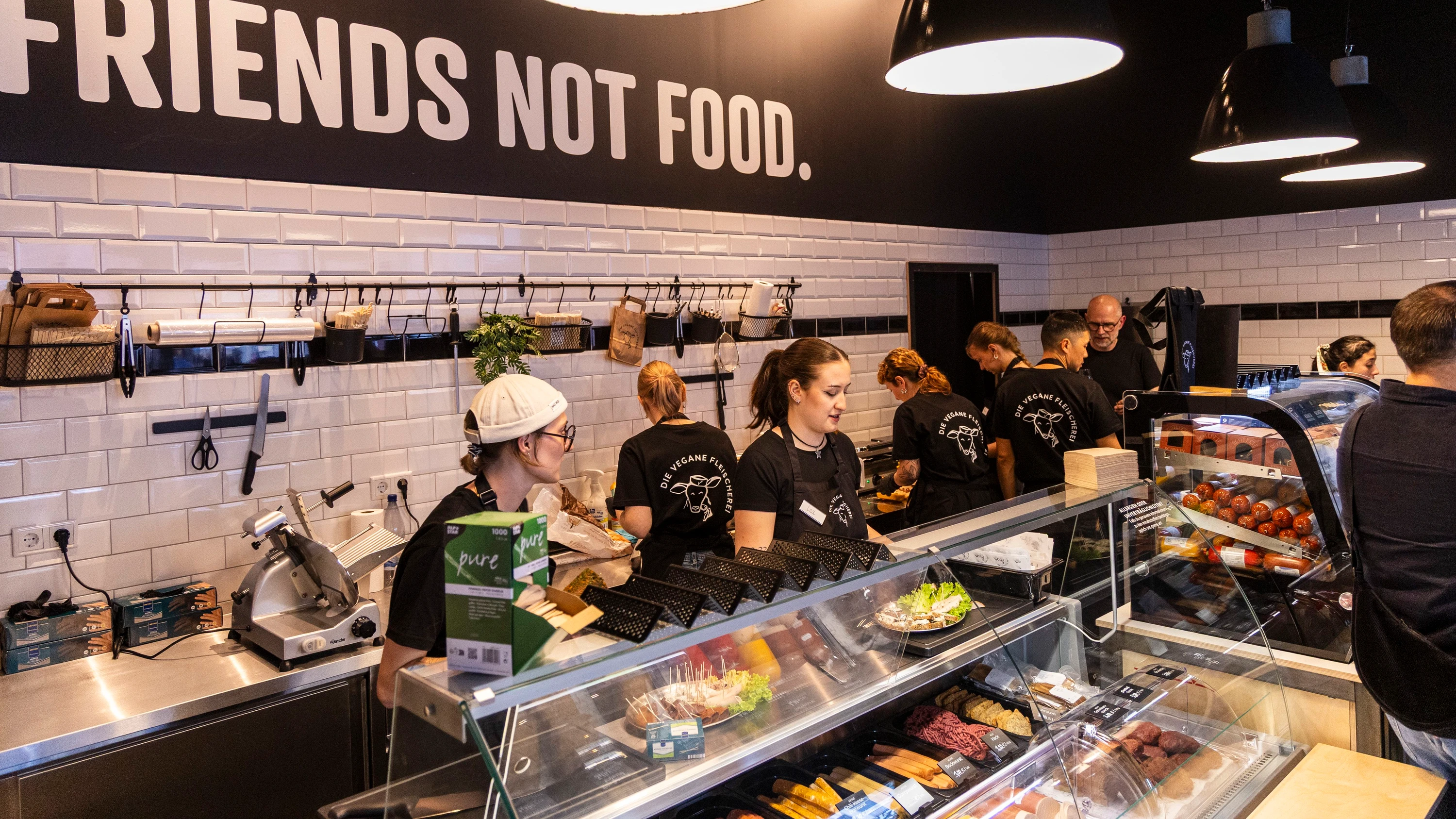 Neueröffnung in mainz: Weck, Worscht, Woi, vegan