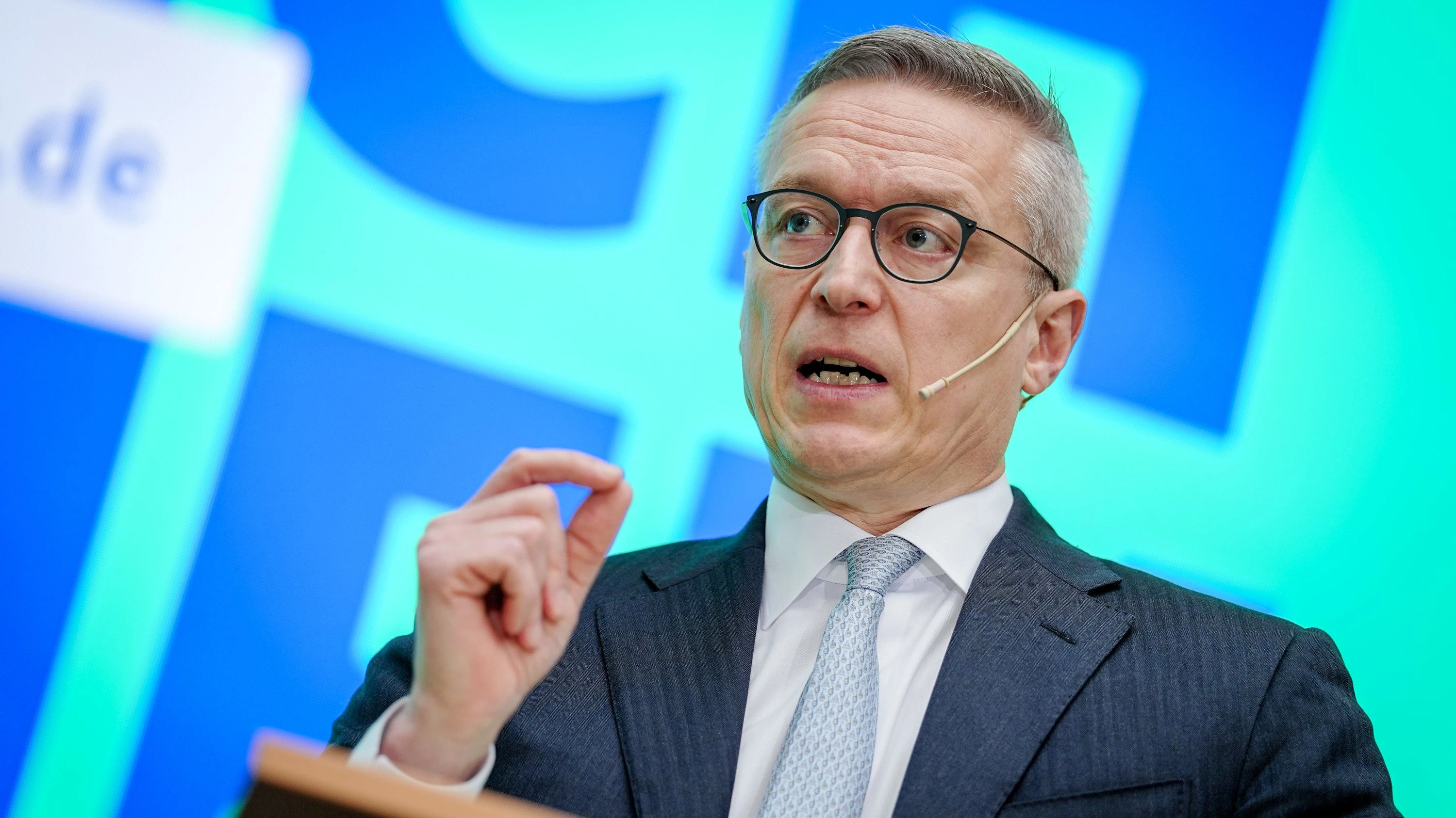 Liveblog Bundespolitik: Digitalminister Wildberger will bei Staatsmodernisierung „brutal fokussieren“