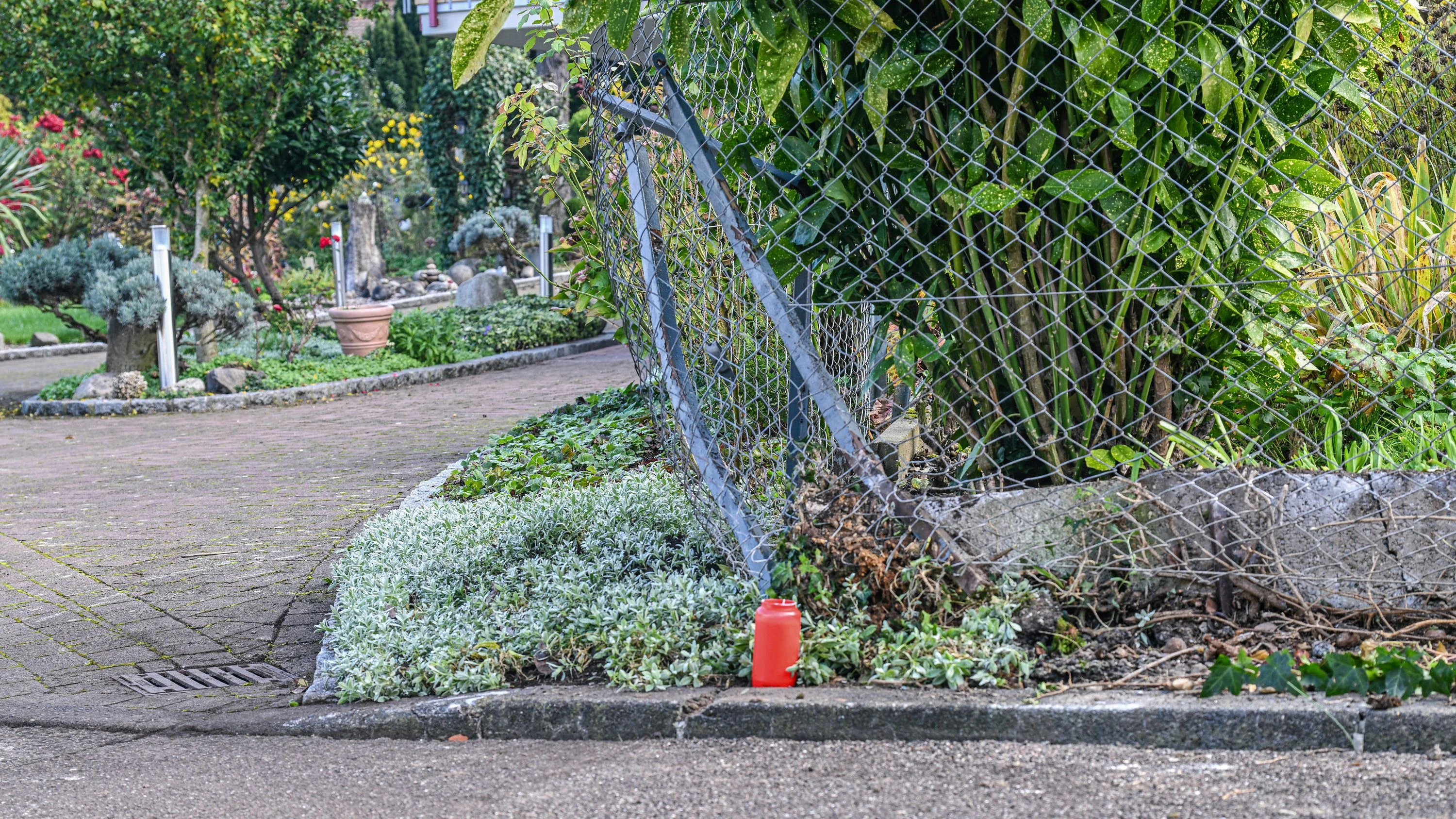 Prozess zum Mord in Bollschweil: Er habe seiner Tochter das Herz herausschneiden wollen Prozess zum Mord in Bollschweil: Er habe seiner Tochter das Herz herausschneiden wollen