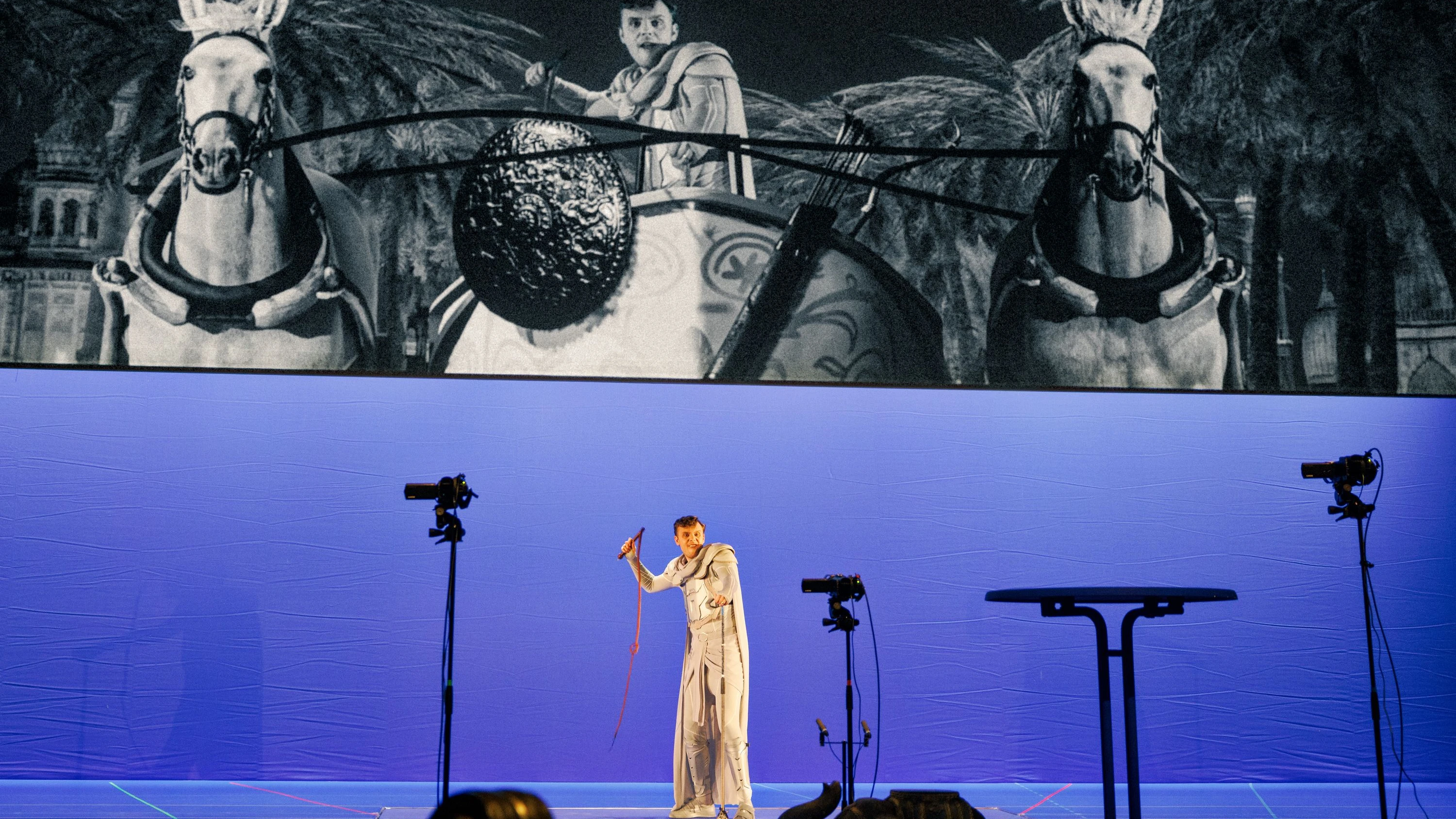 „Tamerlano“ in Karlsruhe: Die Riesenspieße mag er sehr „Tamerlano“ in Karlsruhe: Die Riesenspieße mag er sehr