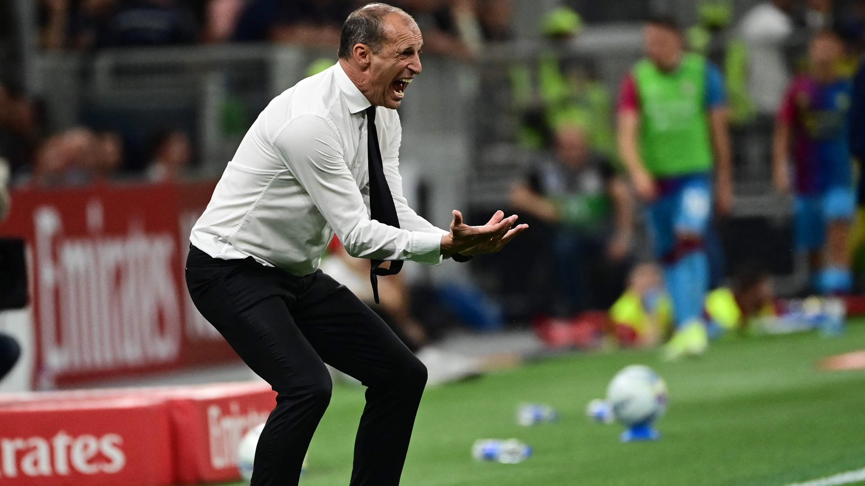 Bild: Fußball-Transferticker: AC Mailand stellt Führungsetage und Trainer frei
