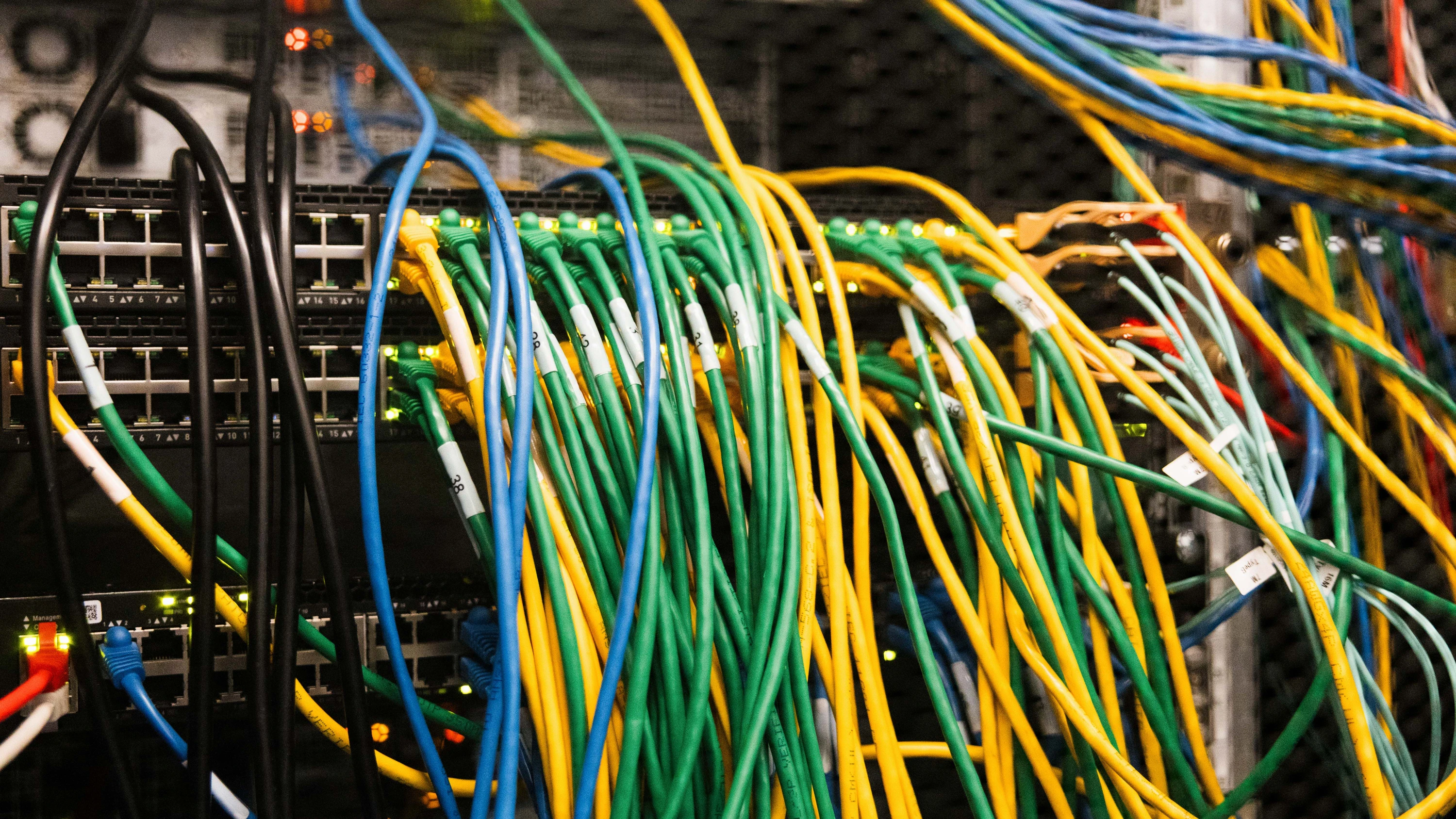 Mythos: Banken und Behörden prüfen Cyberrisiken durch neue KI