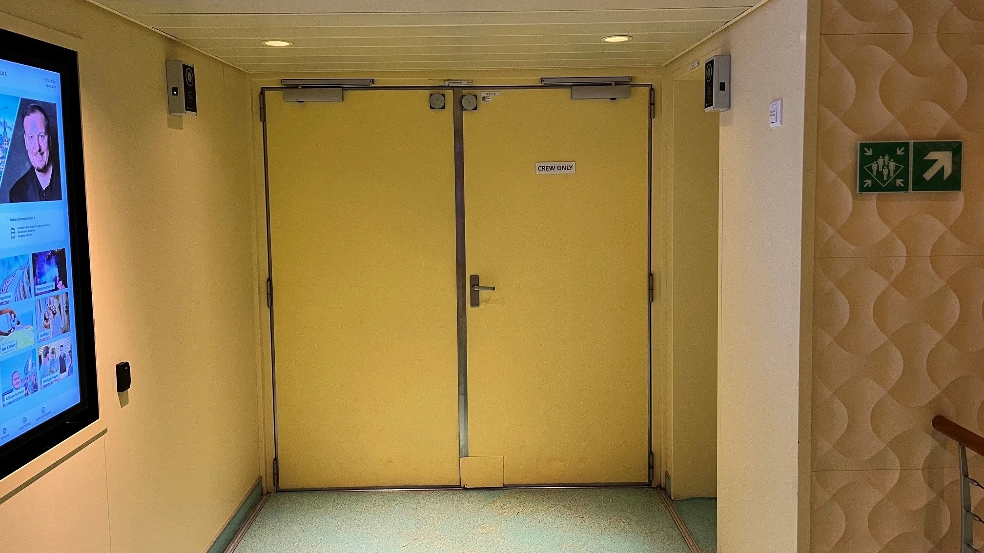 Kreuzfahrt: In der Parallelwelt Kreuzfahrt: In der Parallelwelt