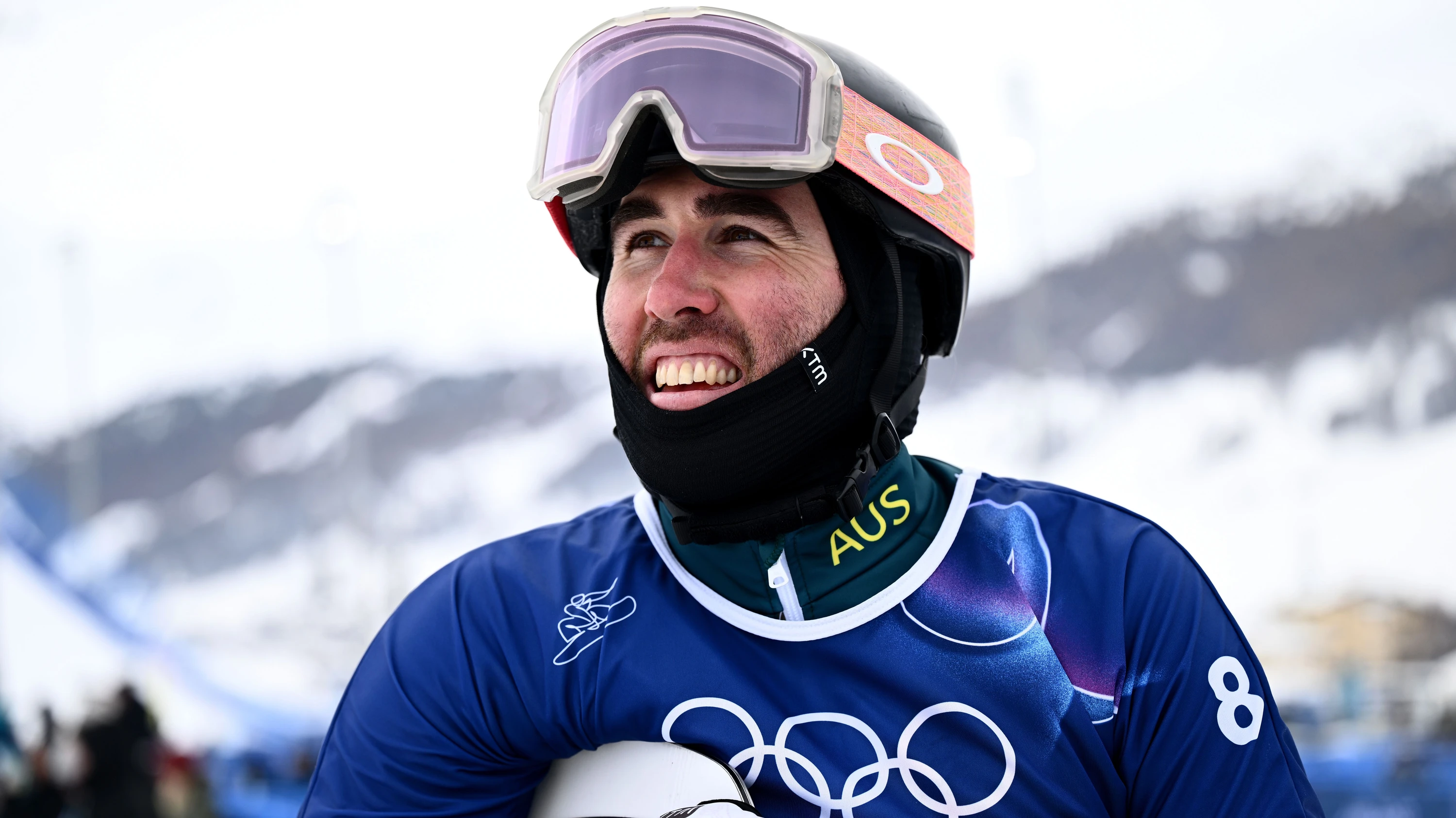 Liveblog Olympia 2026: Australischer Snowboarder erleidet offenbar Genickbruch