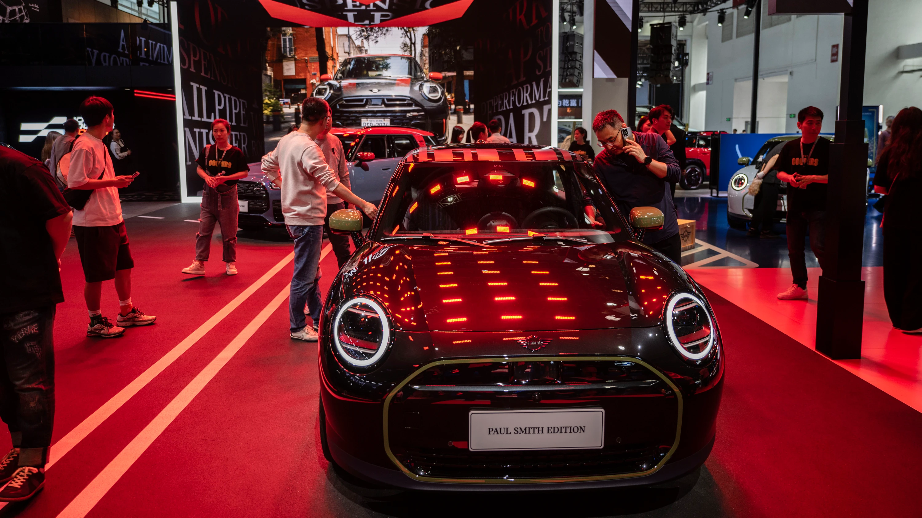 Autokonzerne im Rückzugsgefecht: Für die Deutschen stellt sich in China die Existenzfrage Autokonzerne im Rückzugsgefecht: Für die Deutschen stellt sich in China die Existenzfrage