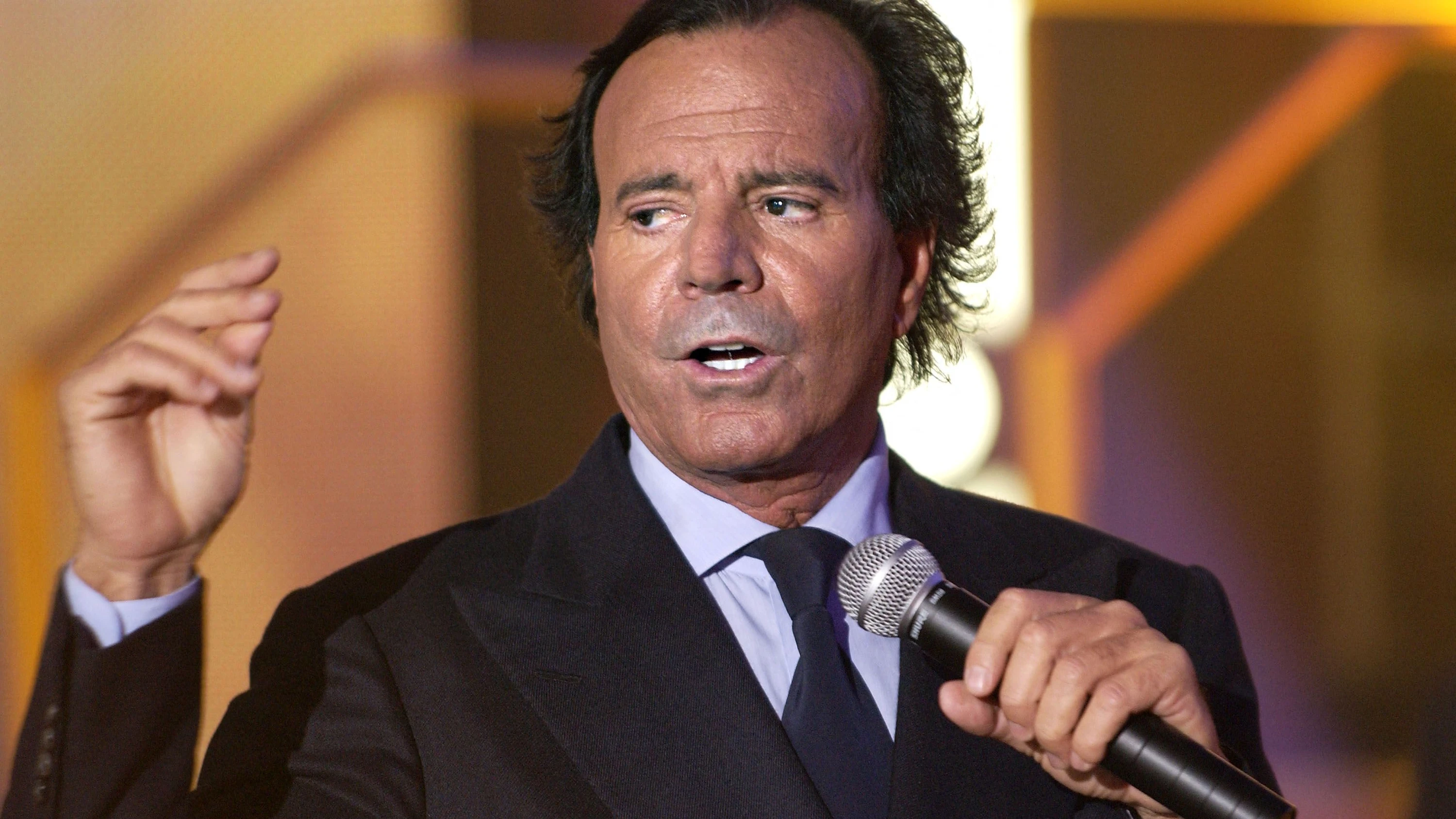 Vorwürfe gegen Sänger: Zwei Frauen zeigen Julio Iglesias wegen sexueller Übergriffe an