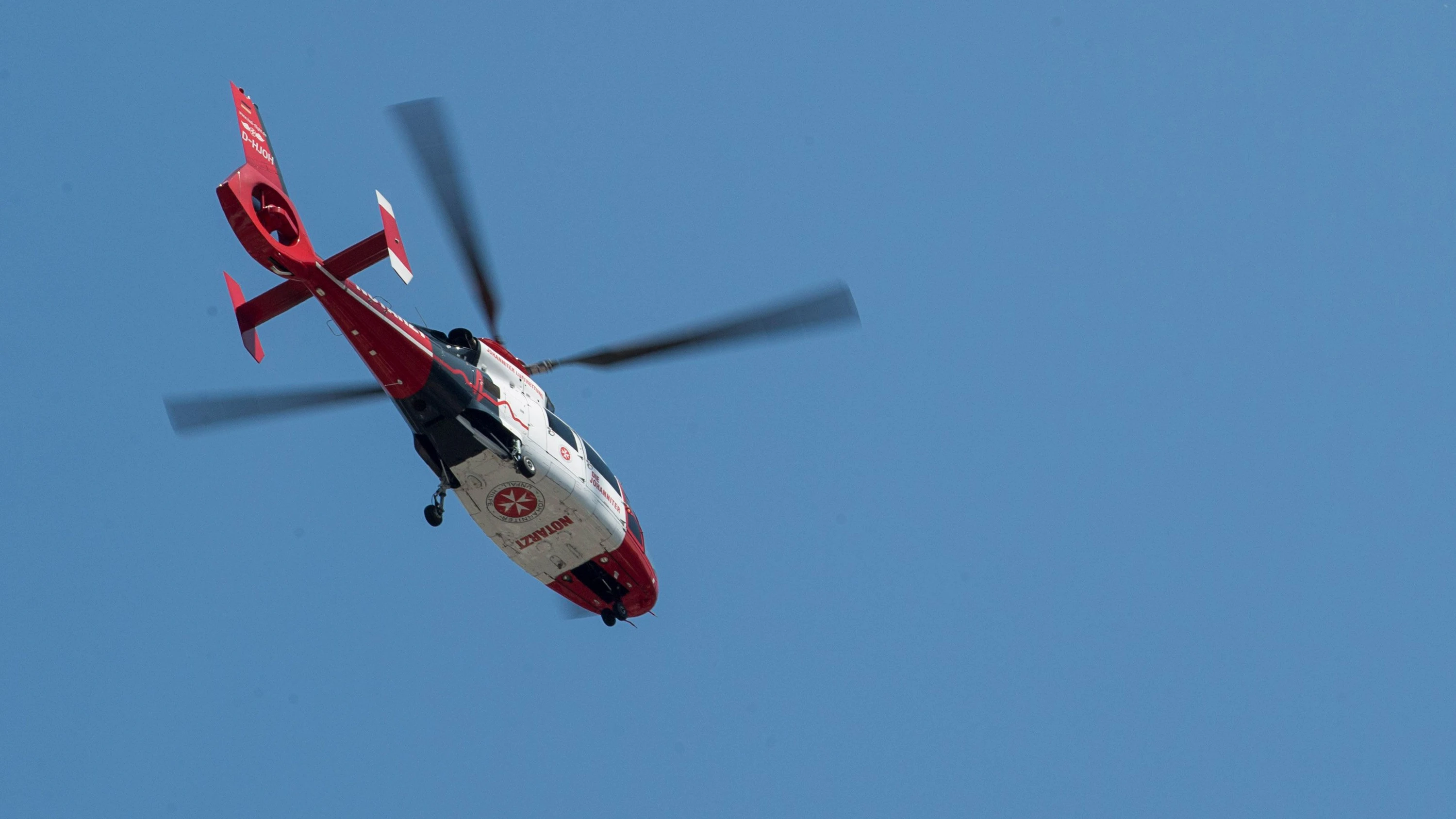 Rhein-Main-Liveblog: 24 Jahre alte Frau nach Motorradunfall gestorben