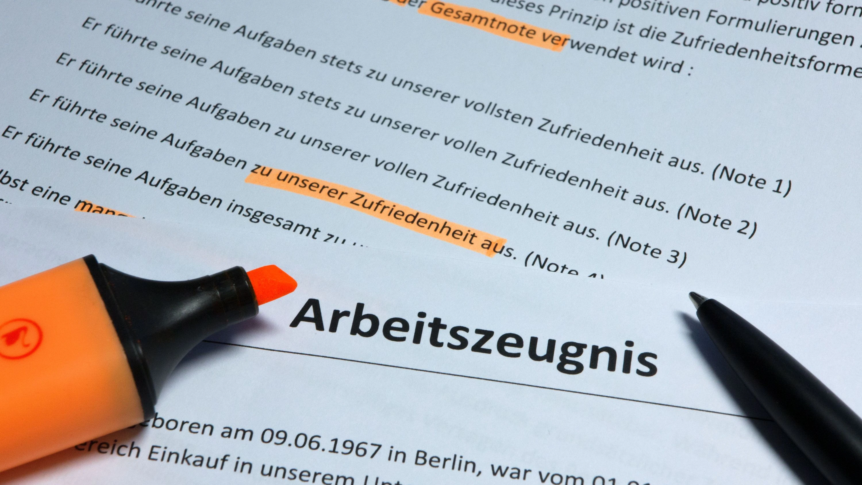 Personalabteilung: Wenn die KI das Arbeitszeugnis schreibt