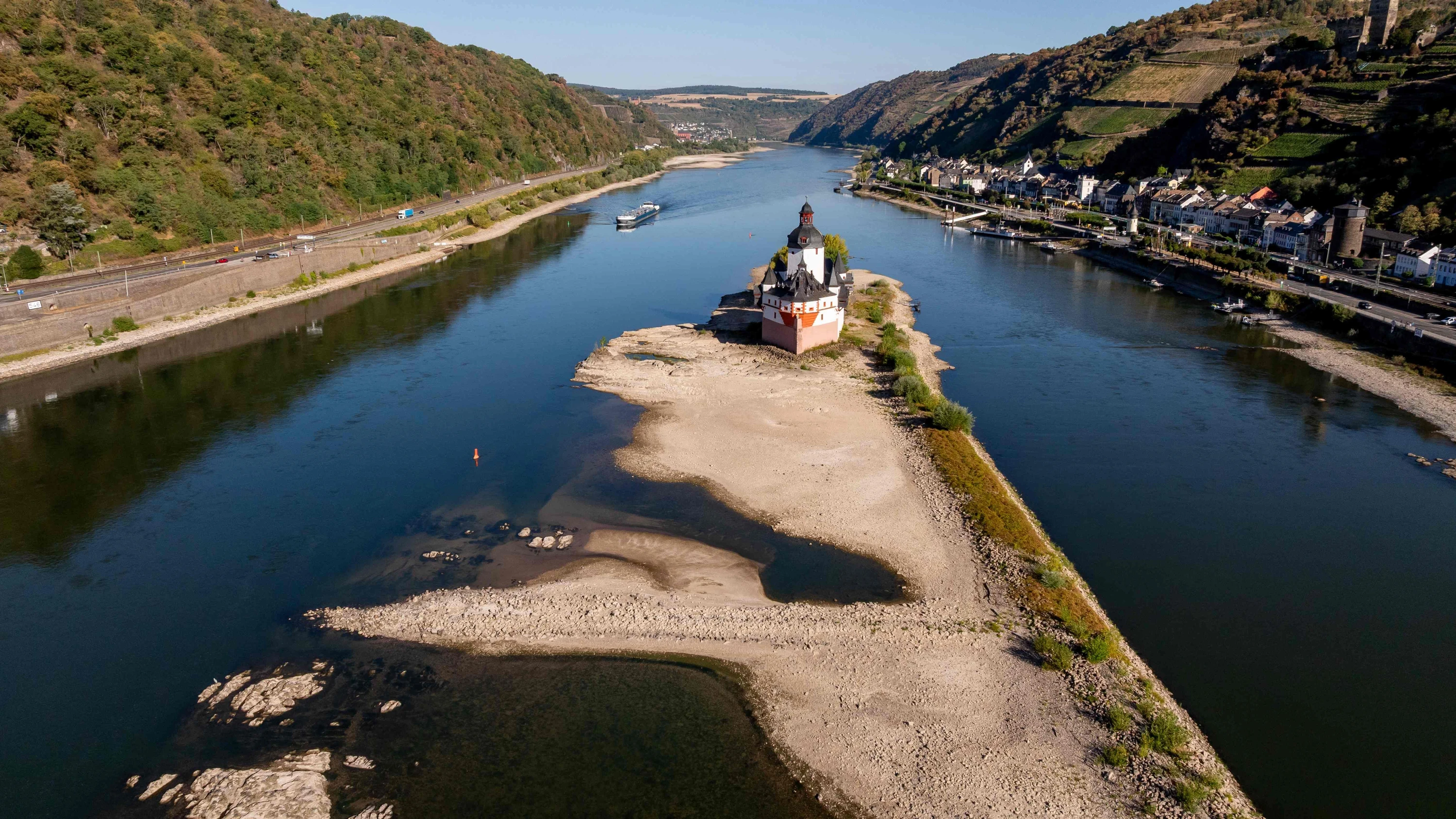 Hitze-Liveblog: Rheinpegel bei Kaub erstmals einstellig