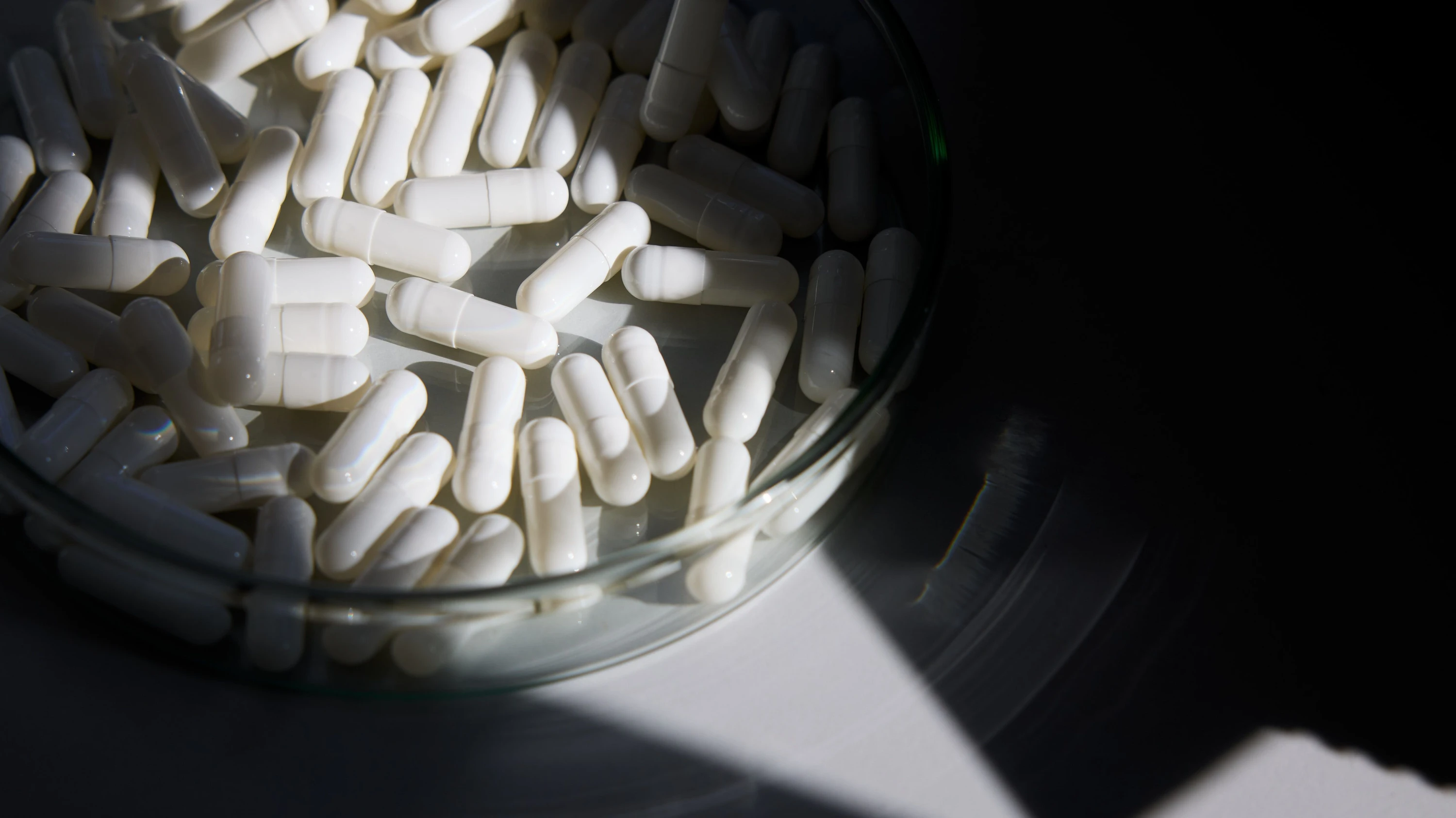 Tabletten statt Spritzen: Diese Kapsel übersteht zwei Stunden Magensäure