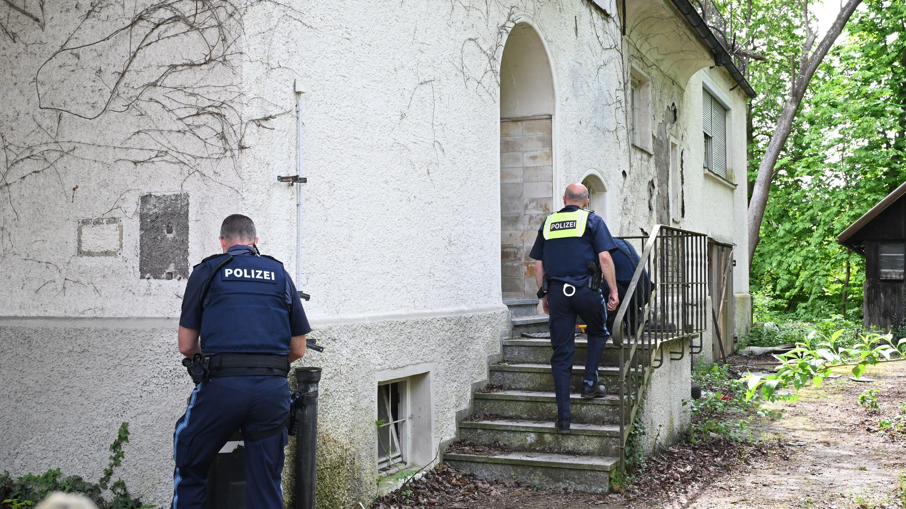 Memmingen: Ein Jugendlicher ist tot, der Tatverdächtige stirbt nach Schüssen der Polizei