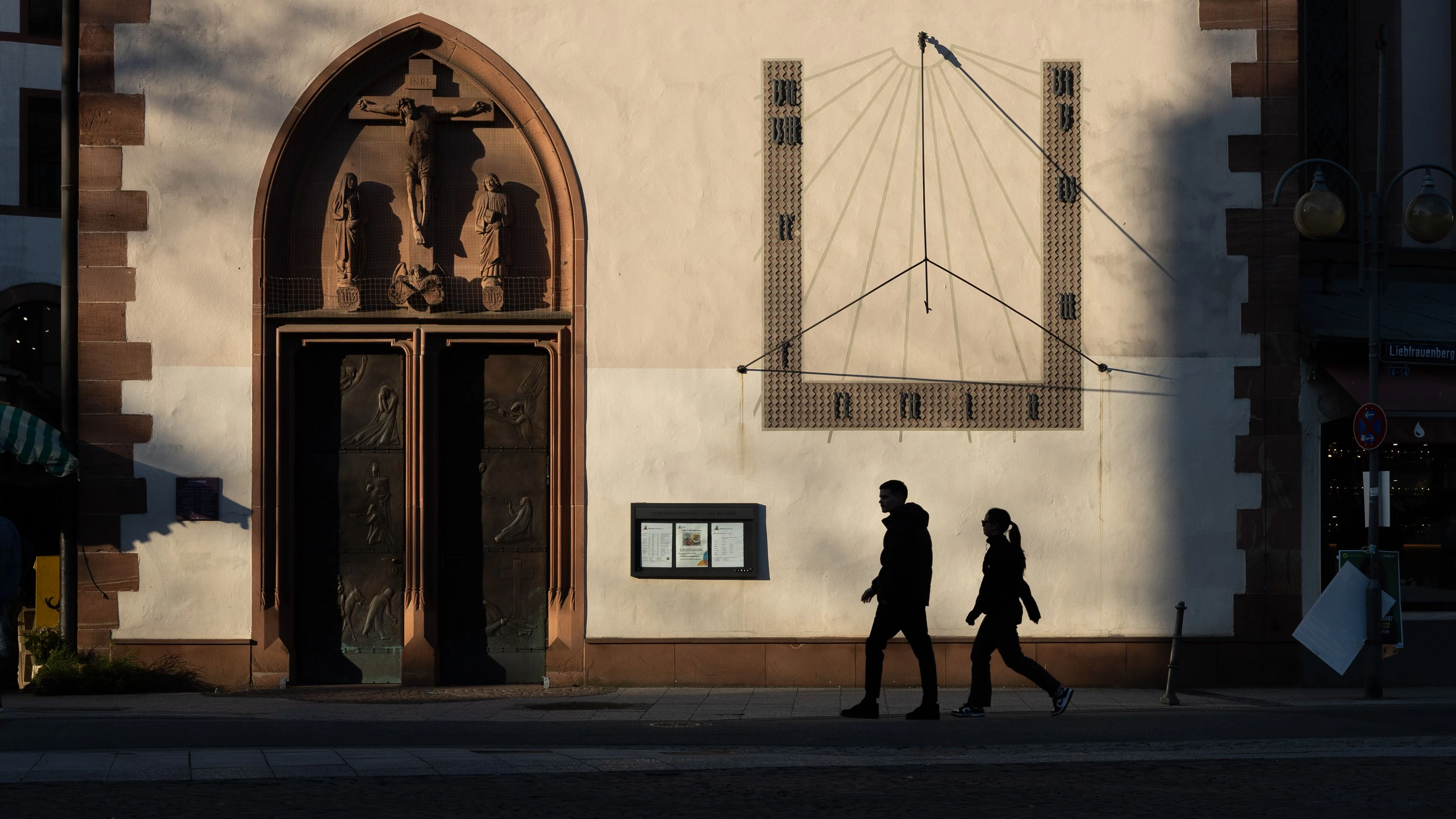 Kolumne „Mein Urteil“: Darf mein Arbeitgeber mir wegen eines Kirchenaustritts kündigen?