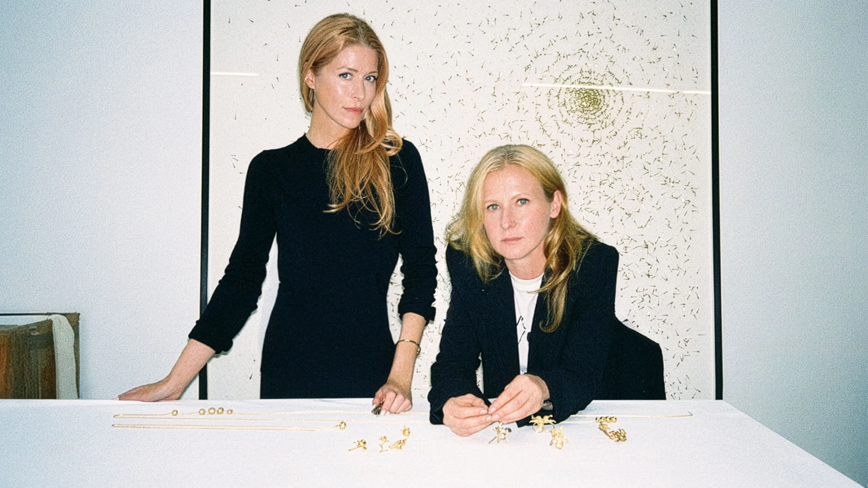 Bild: Künstlerin Alicja Kwade: Wie Tollkirschen und Glasaugen zu Schmuck werden