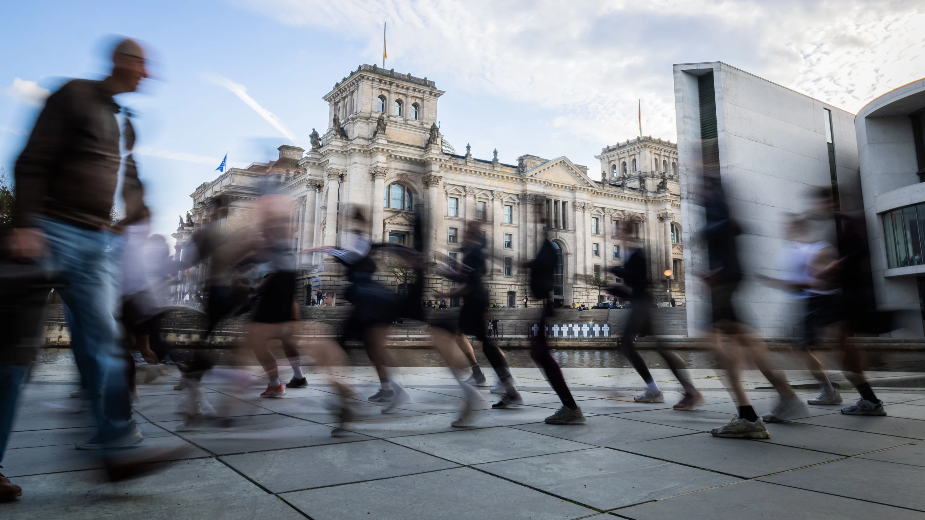 Steuern sparen: Wer die Entlastungsprämie wirklich bekommt