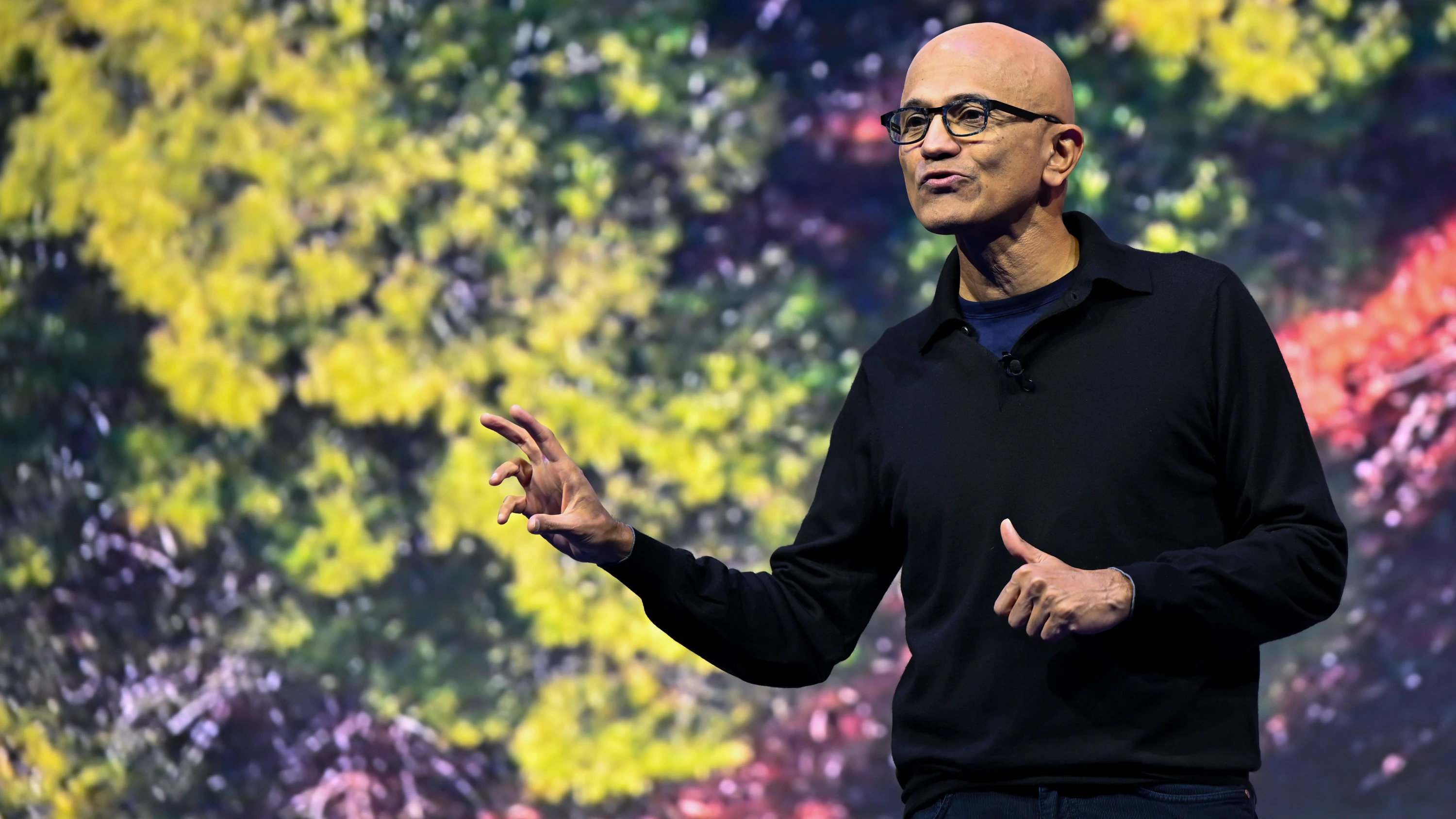 Sorgen um Datenhoheit: Wie Microsoft-Chef Nadella die Angst vor KI eindämmen will