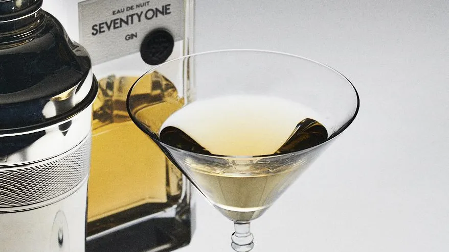 Goldener Martini mit „Seventy One Gin“