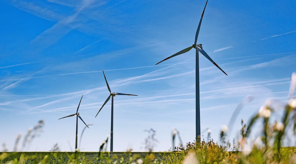 In vier Jahren auch auf dem Winterstein: Schon jetzt drehen sich in der Wetterau Windräder. Weitere sollen hinzukommen.