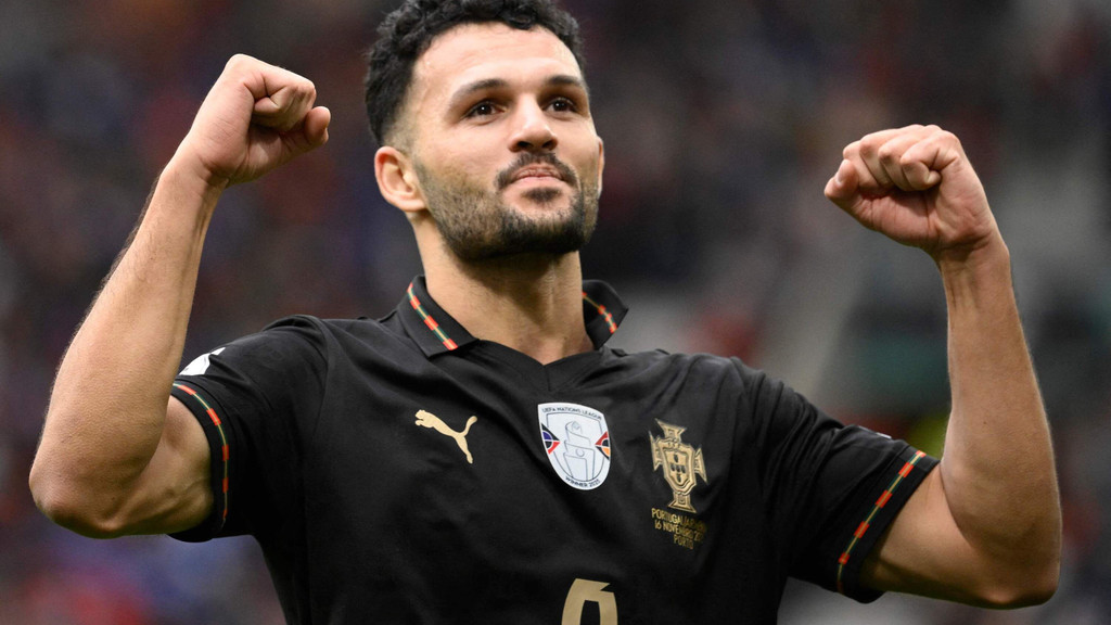 Rot für Fußball-Star