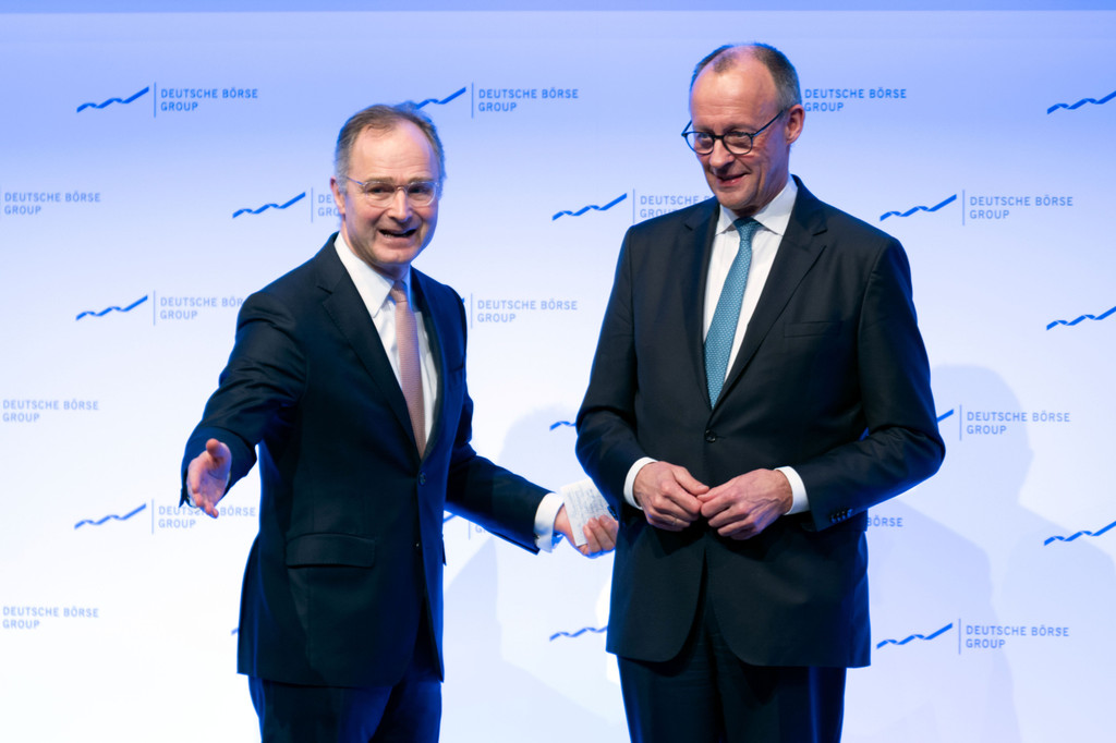 Neujahrsempfang Deutsche Börse - Die Deutsche Börse lädt zur traditionellen Jahreseröffnung mit Kanzler Friedrich Merz, der eine Rede hält.