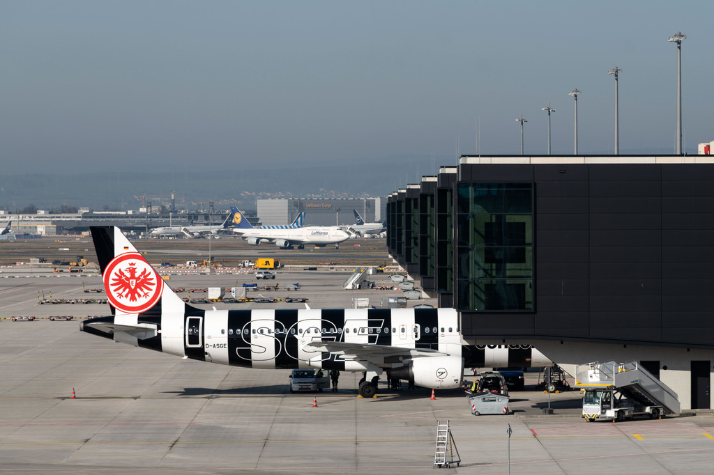 Erste Airline am T3 Fraport - Fraport präsentiert erste Airline, die das neue Terminal 3 nutzen wird.