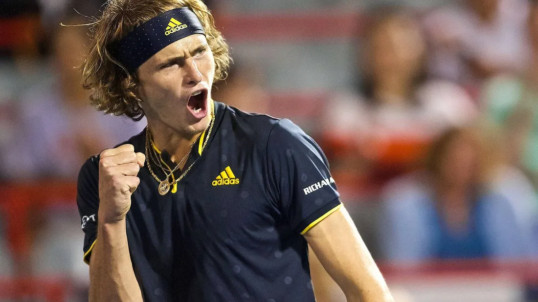 Der Hamburger Tennis-Profi Alexander Zverev (Bild) hat beim Masters-Turnier in Montreal das Halbfinale erreicht. Der Weltranglisten-Achte setzte sich im Viertelfinale &nbsp;mit 7:5, 6:4 gegen den Südafrikaner Kevin Anderson durch. In der nächsten Runde trifft der 20-Jährige auf den Kanadier Denis Shapovalov, der im Achtelfinale Rafael Nadal aus dem Turnier geworfen hatte. Im Viertelfinale besiegte der 18-Jährige den Franzosen Adrian Mannarino mit 2:6, 6:3, 6:4. Das Turnier in Kanada ist mit rund 4,6 Millionen Dollar dotiert und dient der Vorbereitung auf die US Open, die am 28. August in New York beginnen. (dpa)