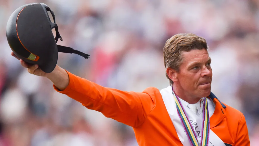 Sieg für die Niederlande: Jeroen Dubbeldam jubelt in Aachen.