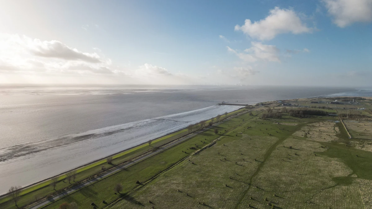 Im Gespräch für den neuen Marinehafen ist der Rysumer Nacken bei Emden