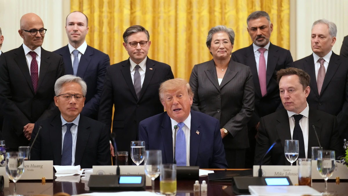 US-Präsident Donald Trump bei einem Treffen mit den Führungskräften verschiedener Tech-Unternehmen.