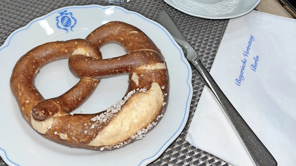 Auch nordostdeutsche Tage beginnen gut mit einer Brezel.