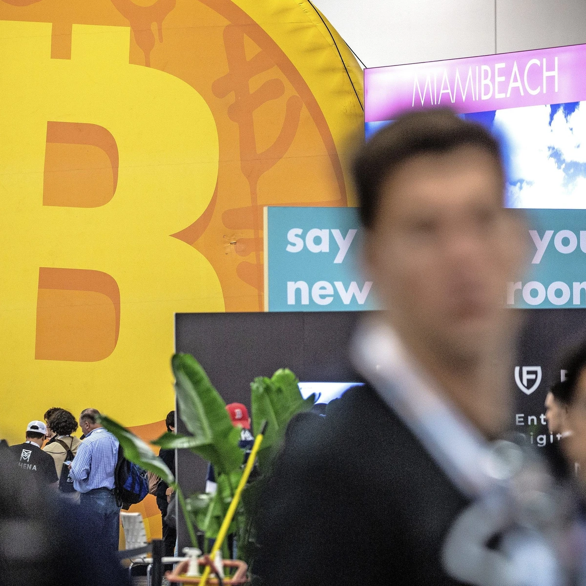 Digitalwährungen: Bitcoin-ETF-Kurs steigt wegen Falschmeldung | FAZ