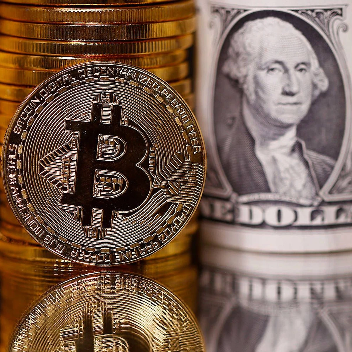 Bitcoin steigt wieder über 10 000-Dollar-Marke | FAZ
