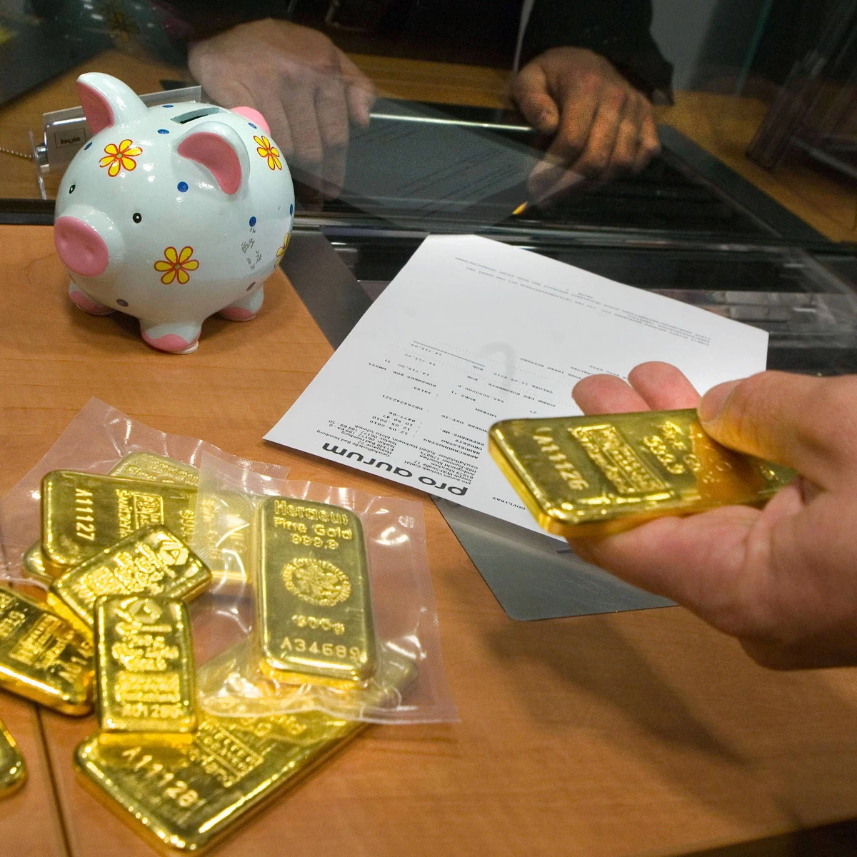 Kryptowährung: Anleger tauschen Bitcoin in altmodisches Gold | FAZ