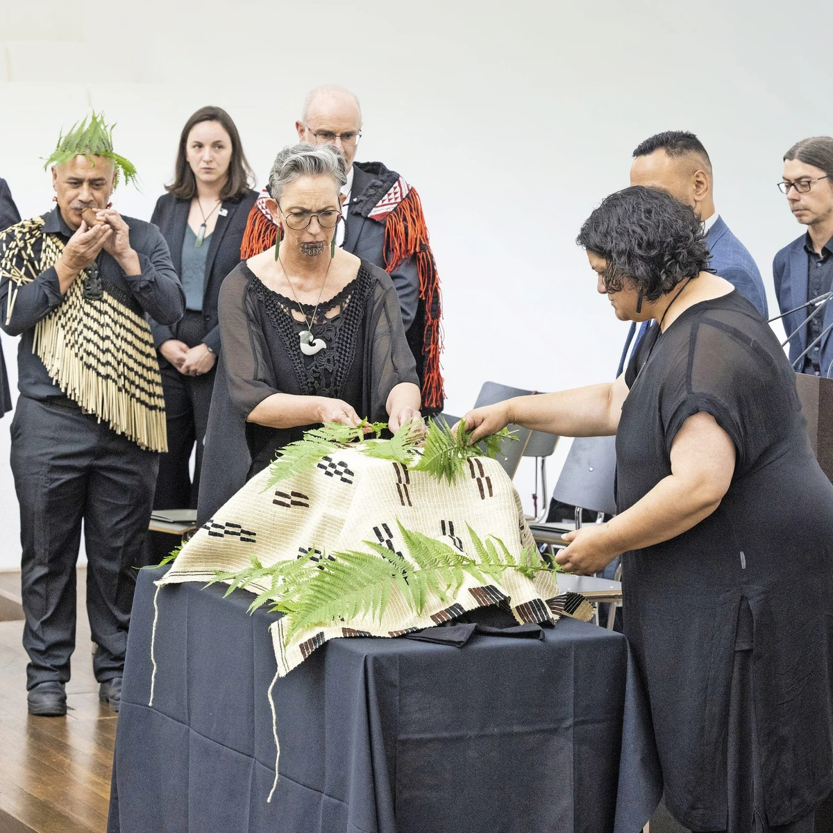 Ritual in Wiesbaden: Toi Moko wird repatriiert | FAZ