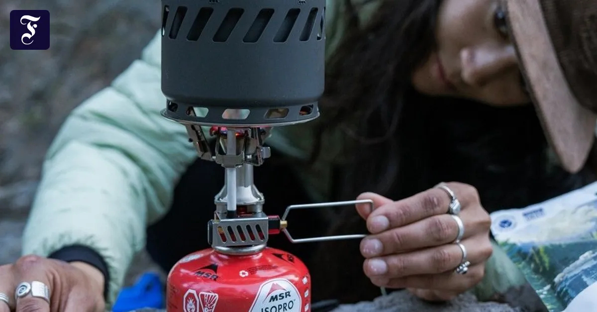 For Hikes and Power Outages: MSR Gas Stove Review