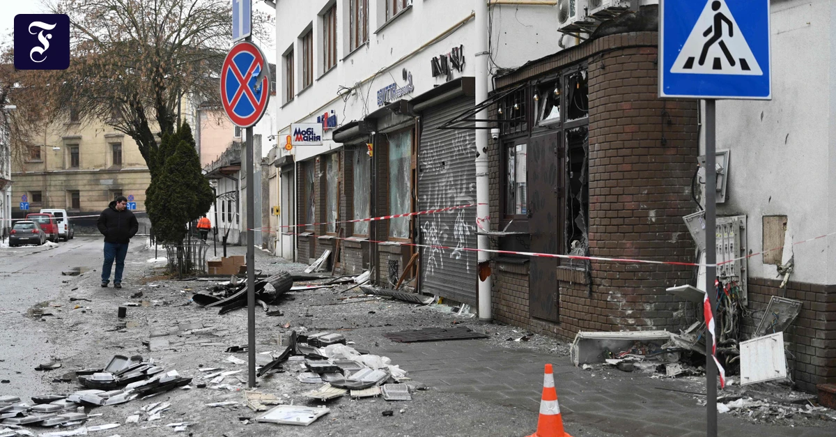 Krieg in der Ukraine: Selenskyj: „Zynischer und grausamer Terroranschlag“ in Lemberg