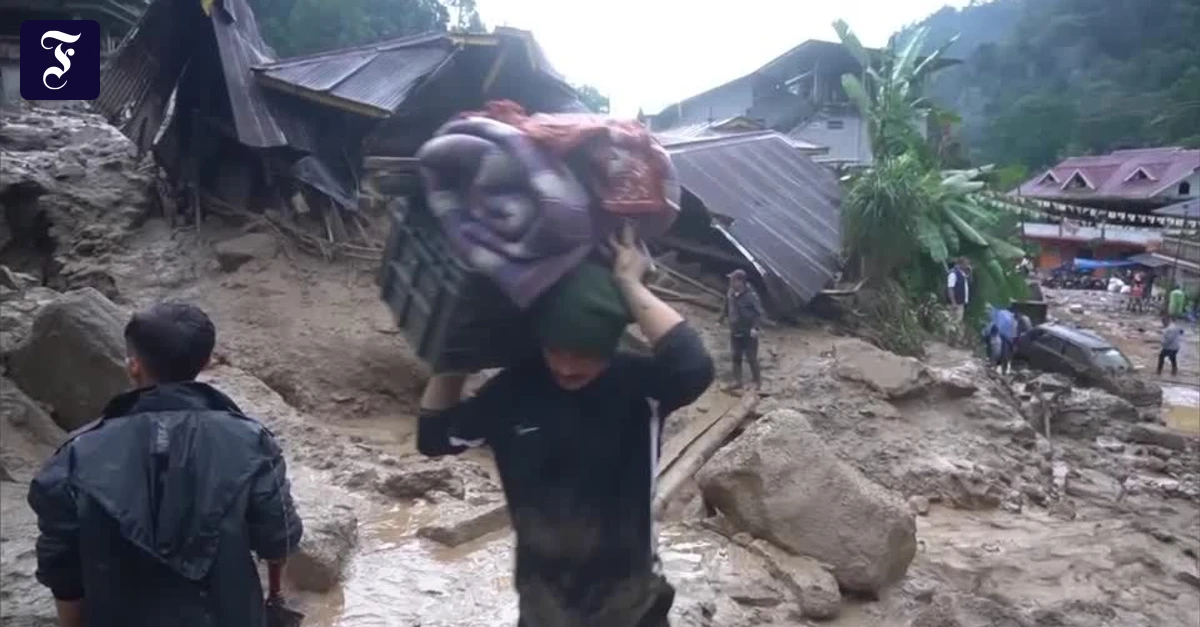 RIMBI, INDIA: Massive landslide in northeastern India