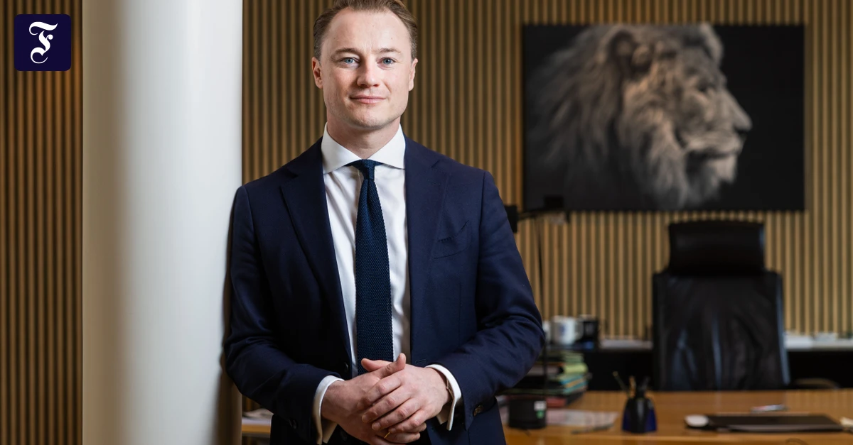 Hessens Machtzentrale: Bayerischer Stallgeruch in der hessischen Staatskanzlei