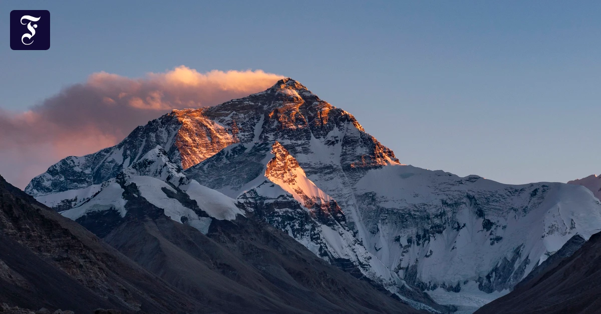 Tote-Bergsteiger-Sollen-die-Leichen-am-Mount-Everest-geborgen-werden-