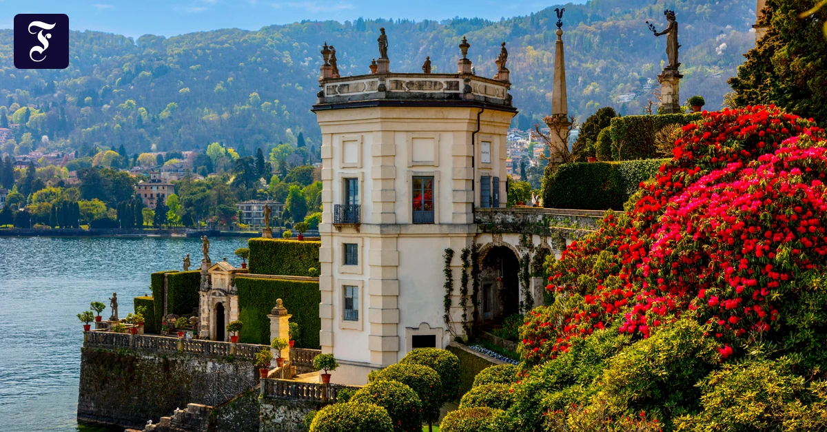 Borromean Islands: Garden art on Lake Maggiore.