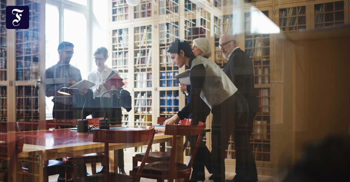 Arbeitszeiten-von-Anw-lten-Anwaltverein-fordert-Ende-des-Acht-Stunden-Korsetts-