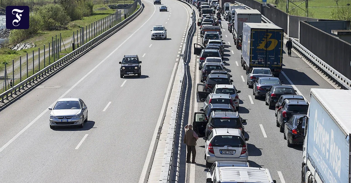 Schweiz fordert Haft für flüchtigen deutschen „Gotthard-Raser“ | FAZ