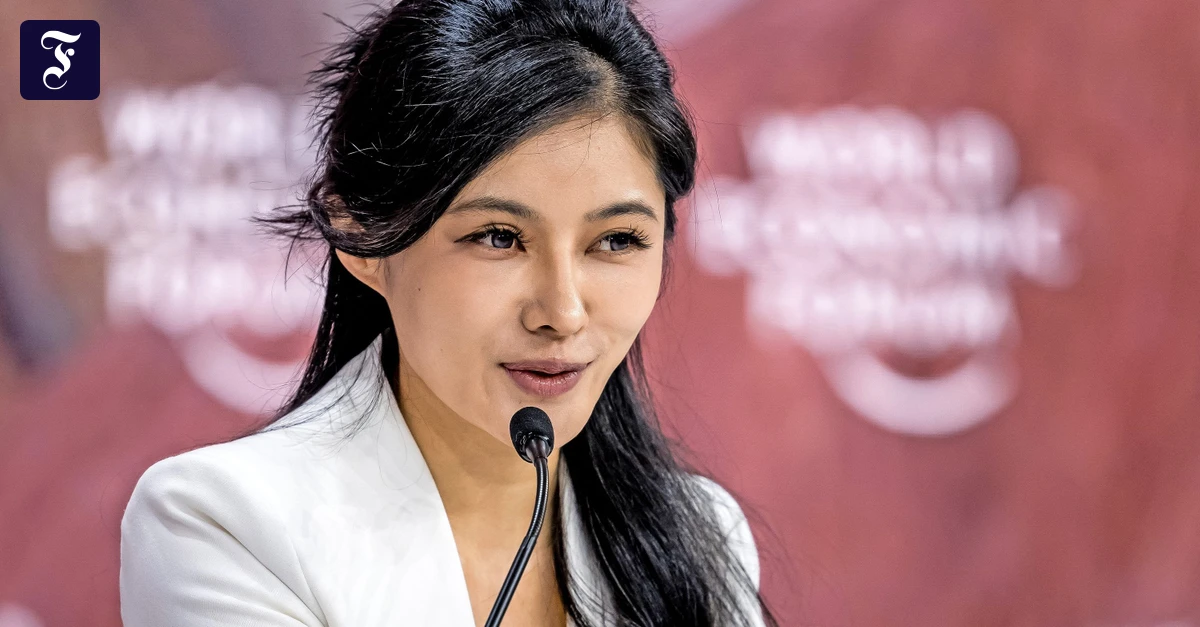 Trauung-unter-Reichen-M-rchenhochzeit-auf-Chinesisch