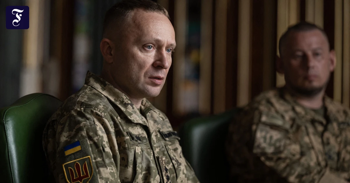Liveblog Ukrainekrieg: Selenskyj tauscht Oberbefehlshaber des ukrainischen Militärs aus