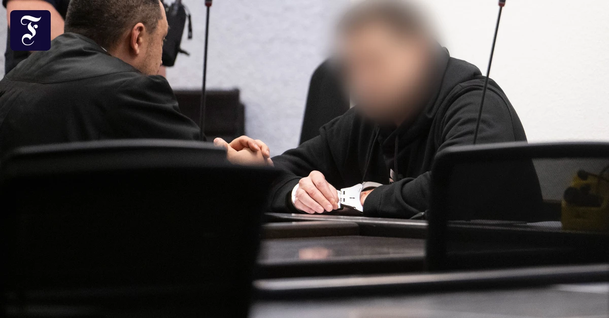 Lebenslange Haftstrafe: Er riss sie auf ihrem Heimweg vom E-Scooter und ermordete sie