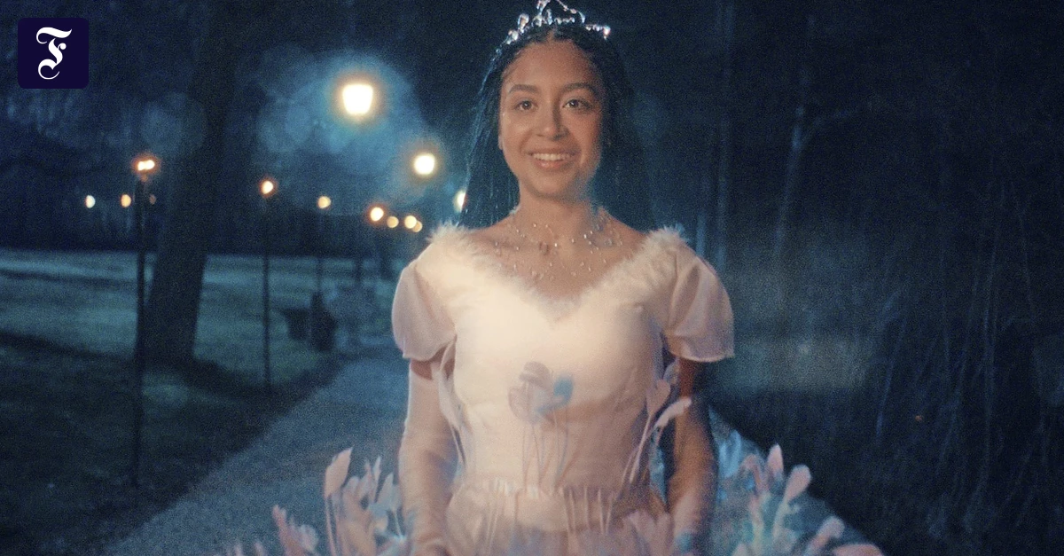 Märchenfilm „Schwanensee“: Der Prinz entflammt für die Vogelfrau