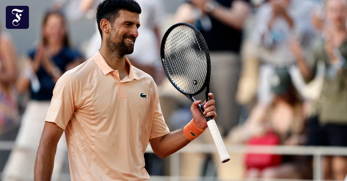 French Open in Paris: Djokovic in Runde drei – Mensik bricht nach Sieg zusammen